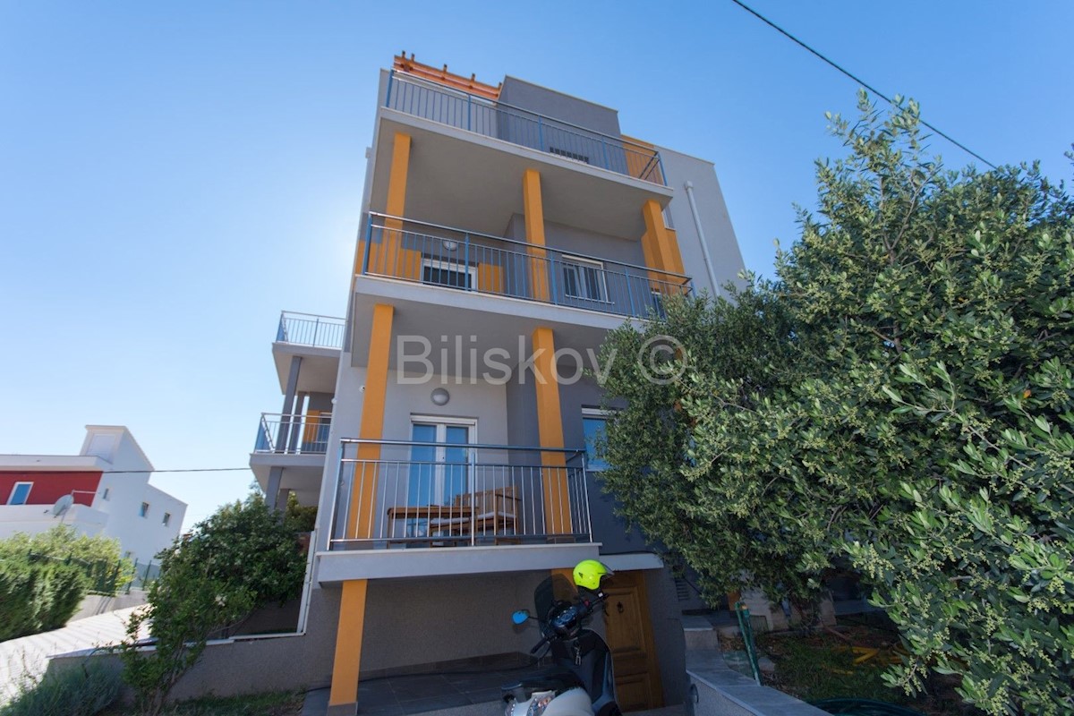 Casa In vendita - SPLITSKO-DALMATINSKA SPLIT