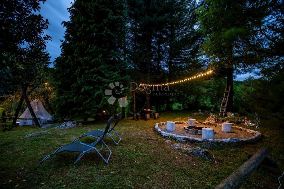 House For sale - KARLOVAČKA TOUNJ
