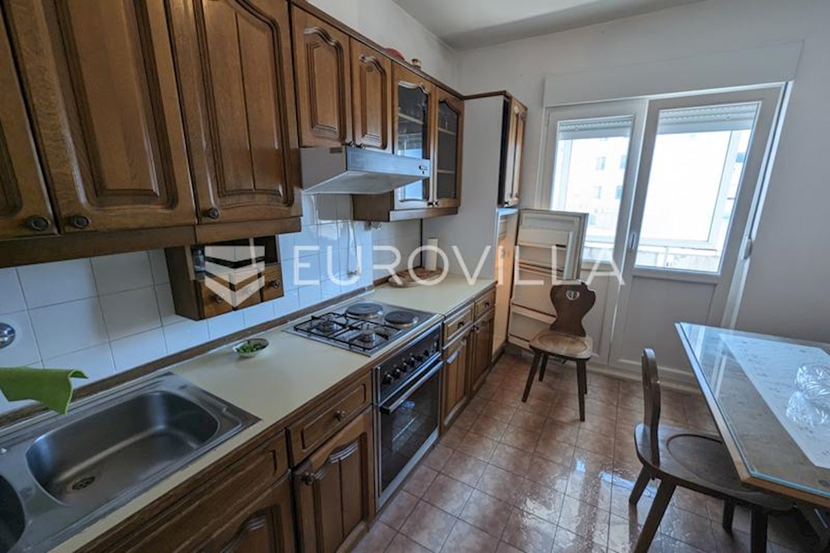 Flat For sale - SPLITSKO-DALMATINSKA SPLIT