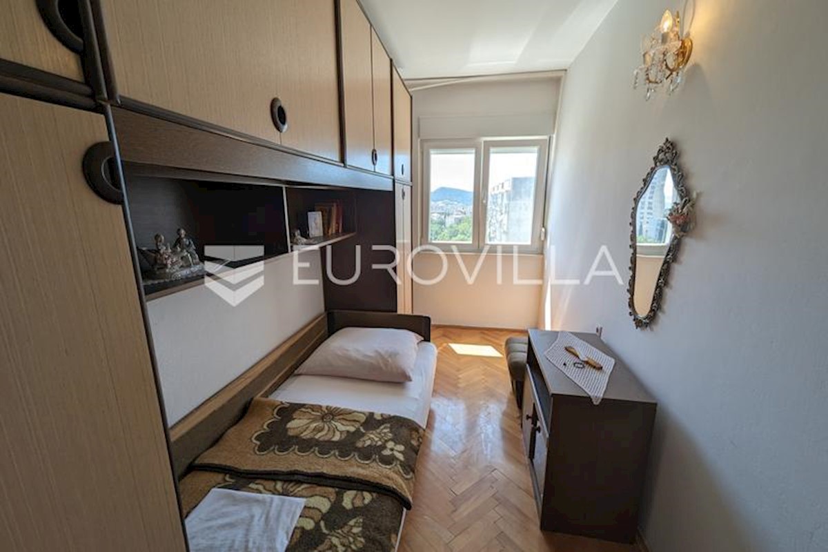 Apartmán Na predaj - SPLITSKO-DALMATINSKA SPLIT