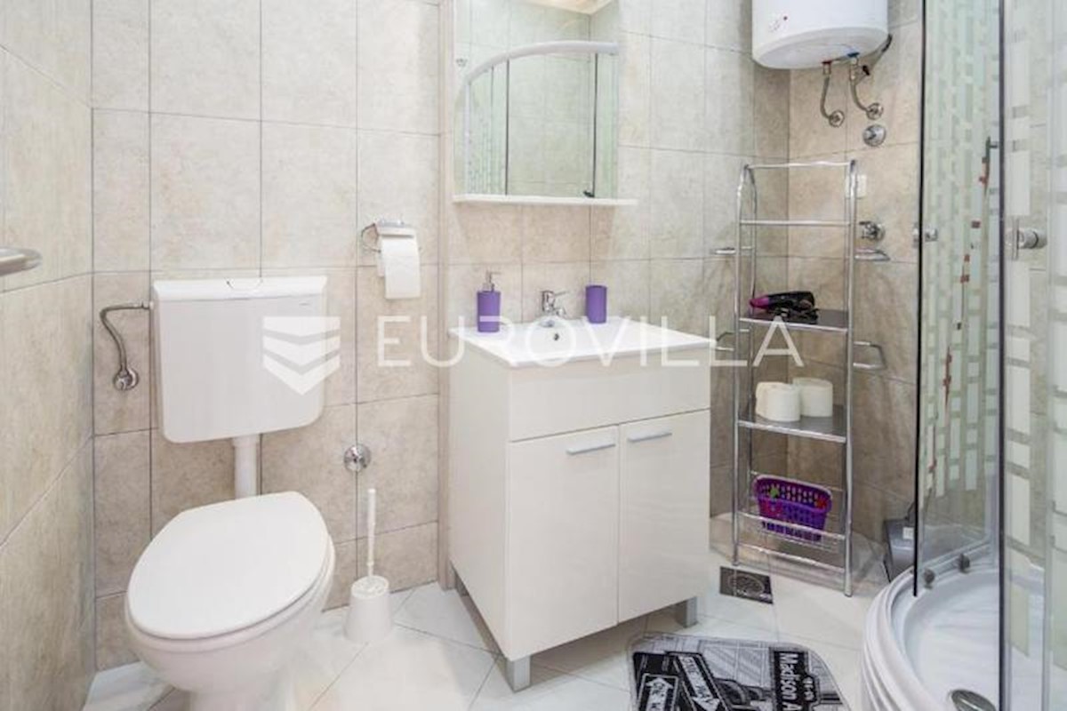 Flat For sale - SPLITSKO-DALMATINSKA PODSTRANA