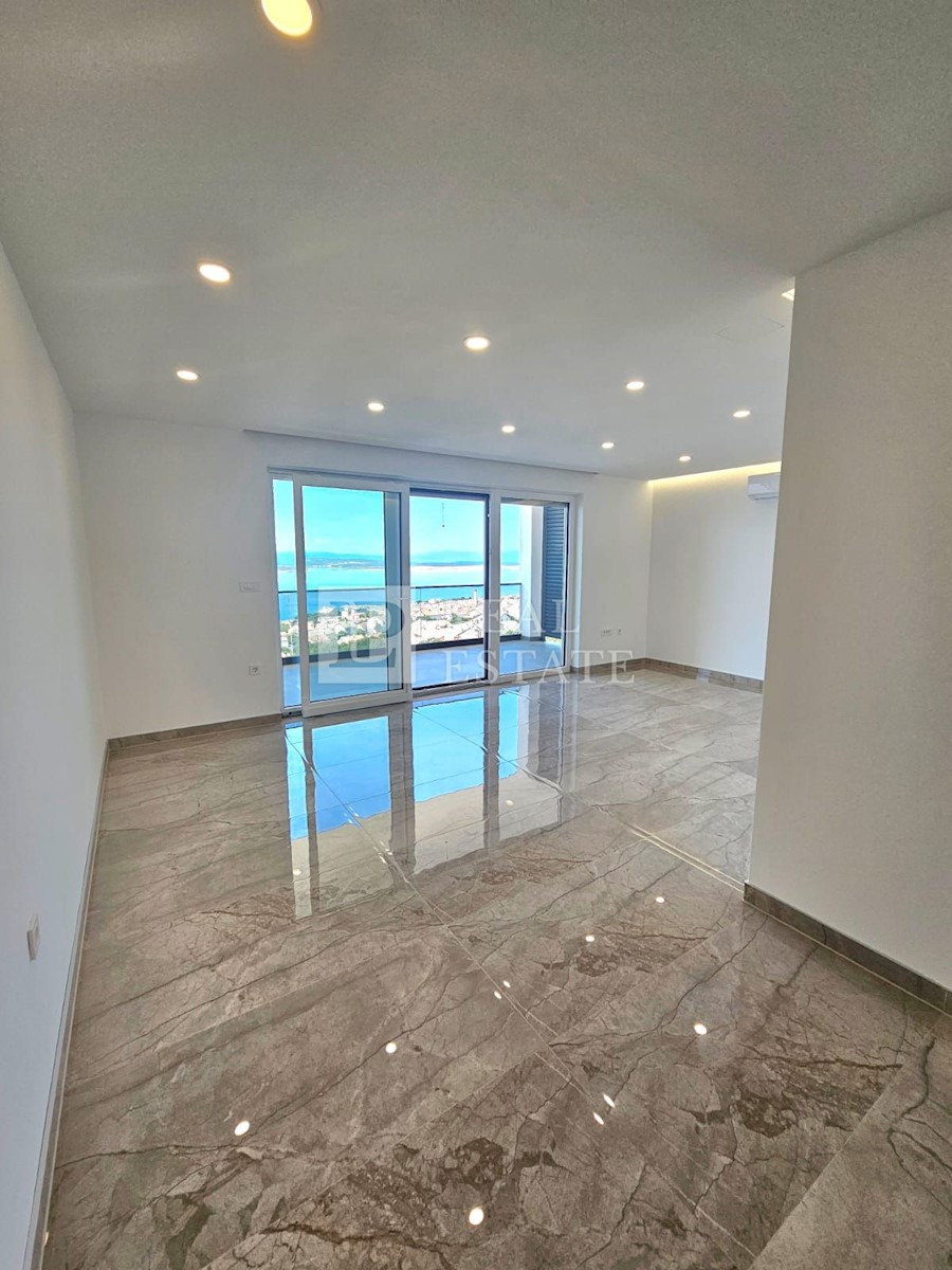 Apartma Na predaj - PRIMORSKO-GORANSKA CRIKVENICA