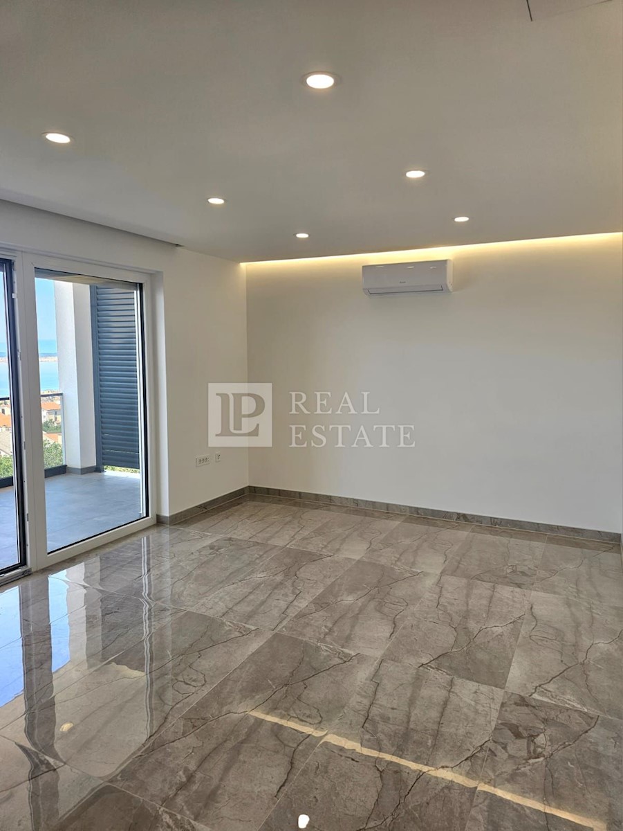 Apartma Na predaj - PRIMORSKO-GORANSKA CRIKVENICA