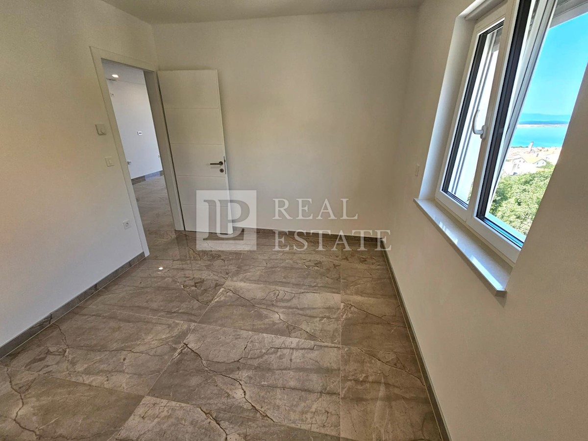 Apartma Na predaj - PRIMORSKO-GORANSKA CRIKVENICA