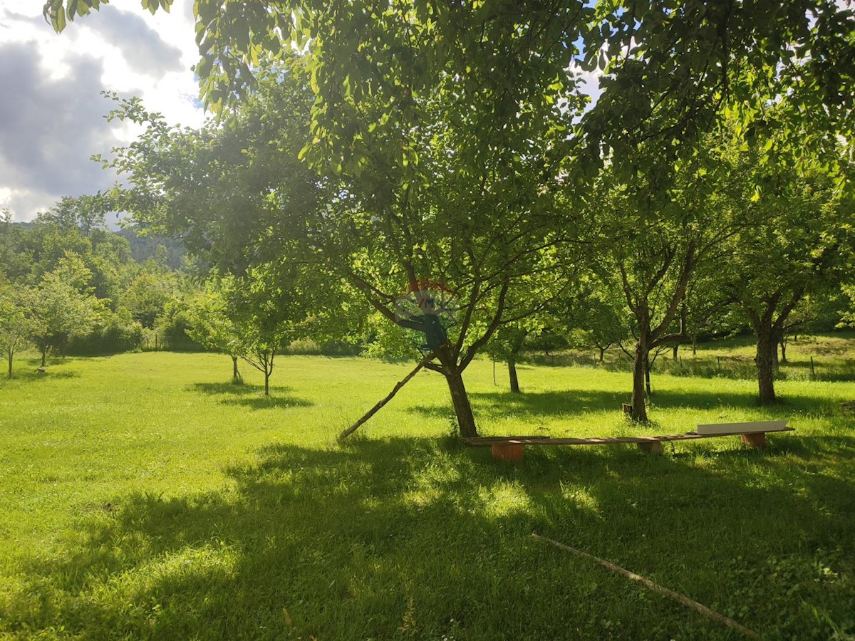 Kuća Na prodaju - LIČKO-SENJSKA DONJI LAPAC