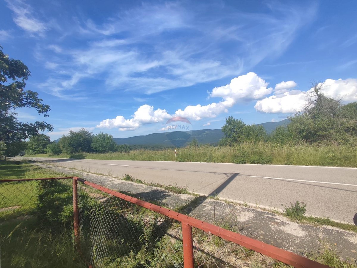 Kuća Na prodaju - LIČKO-SENJSKA DONJI LAPAC