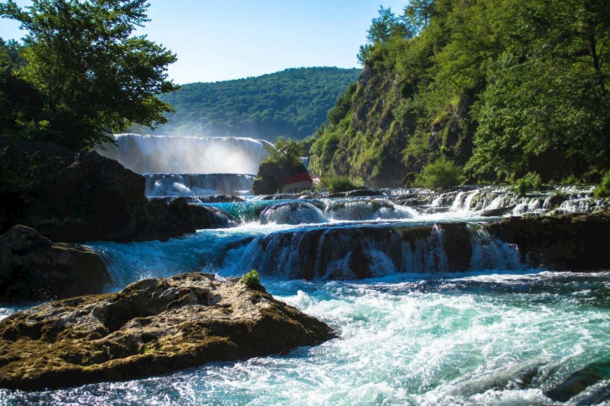 Kuća Na prodaju - LIČKO-SENJSKA DONJI LAPAC