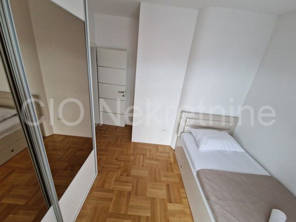 Flat For rent - SPLITSKO-DALMATINSKA SPLIT