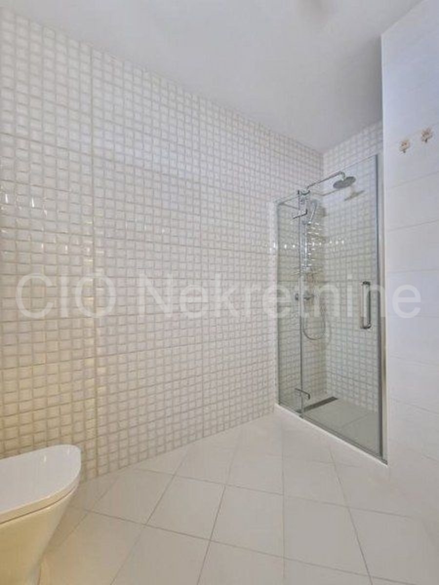 Flat For rent - SPLITSKO-DALMATINSKA SPLIT