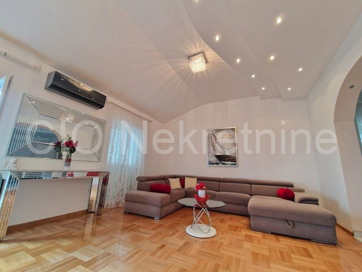 Flat For rent - SPLITSKO-DALMATINSKA SPLIT