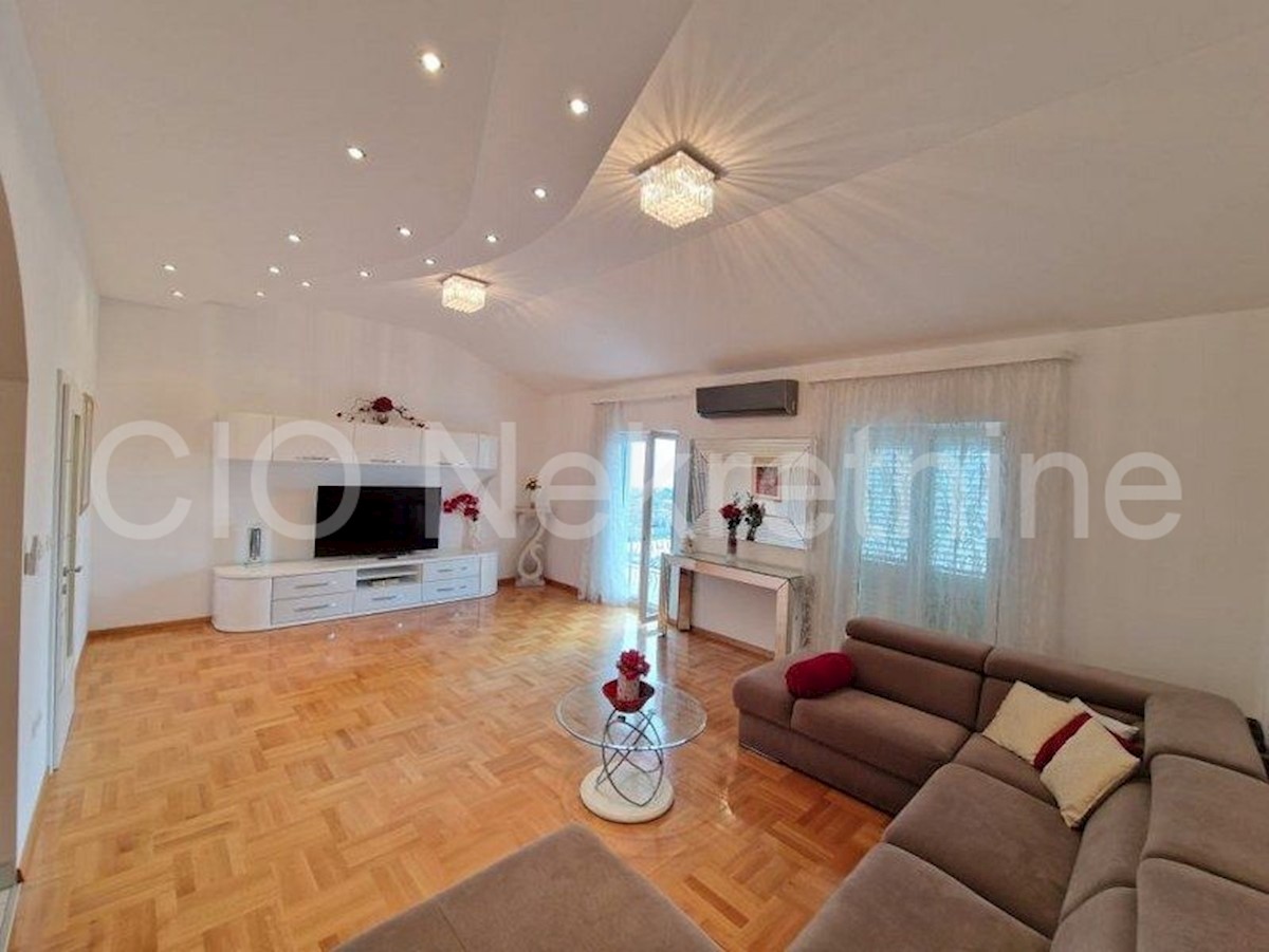 Flat For rent - SPLITSKO-DALMATINSKA SPLIT