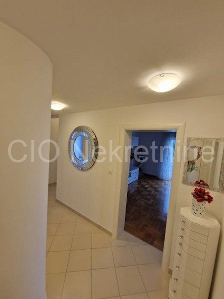 Flat For rent - SPLITSKO-DALMATINSKA SPLIT