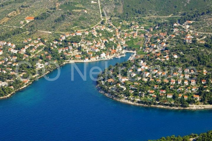 Pozemek na prodej 1512 m² – Splitska