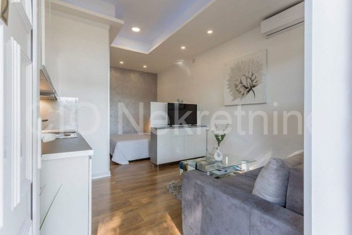 Appartement À louer - Splitsko-dalmatinska Split - foto 2/12