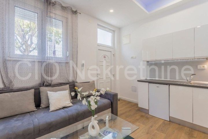 Appartement À louer - Splitsko-dalmatinska Split - foto 4/12