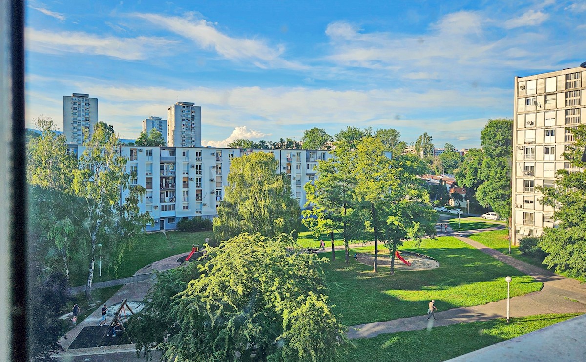 Mieszkanie Na sprzedaż - GRAD ZAGREB ZAGREB