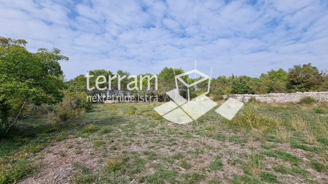 Terrain à vendre 602 m² – Peroj