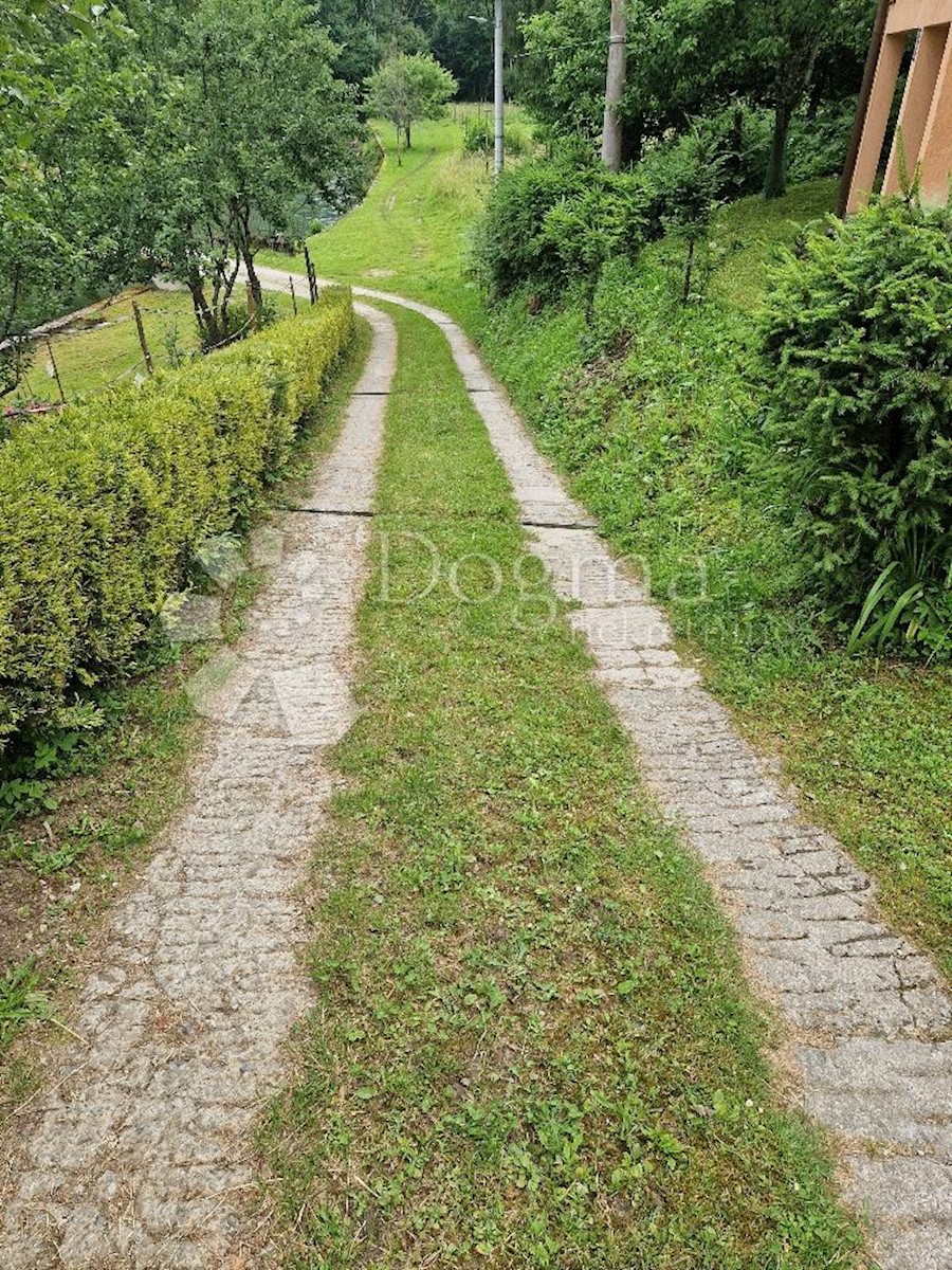 Dom Na predaj - PRIMORSKO-GORANSKA DELNICE