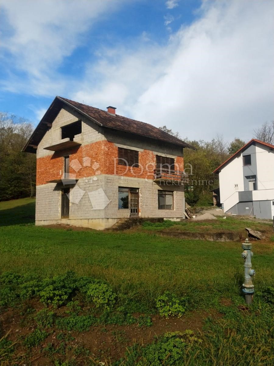 Hiša Na predaj - Sisačko-moslavačka Topusko - foto 1/10