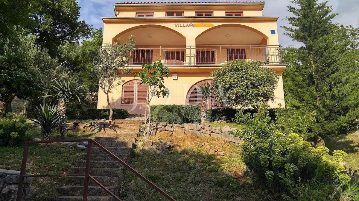 Kuća Na prodaju - PRIMORSKO-GORANSKA NOVI VINODOLSKI