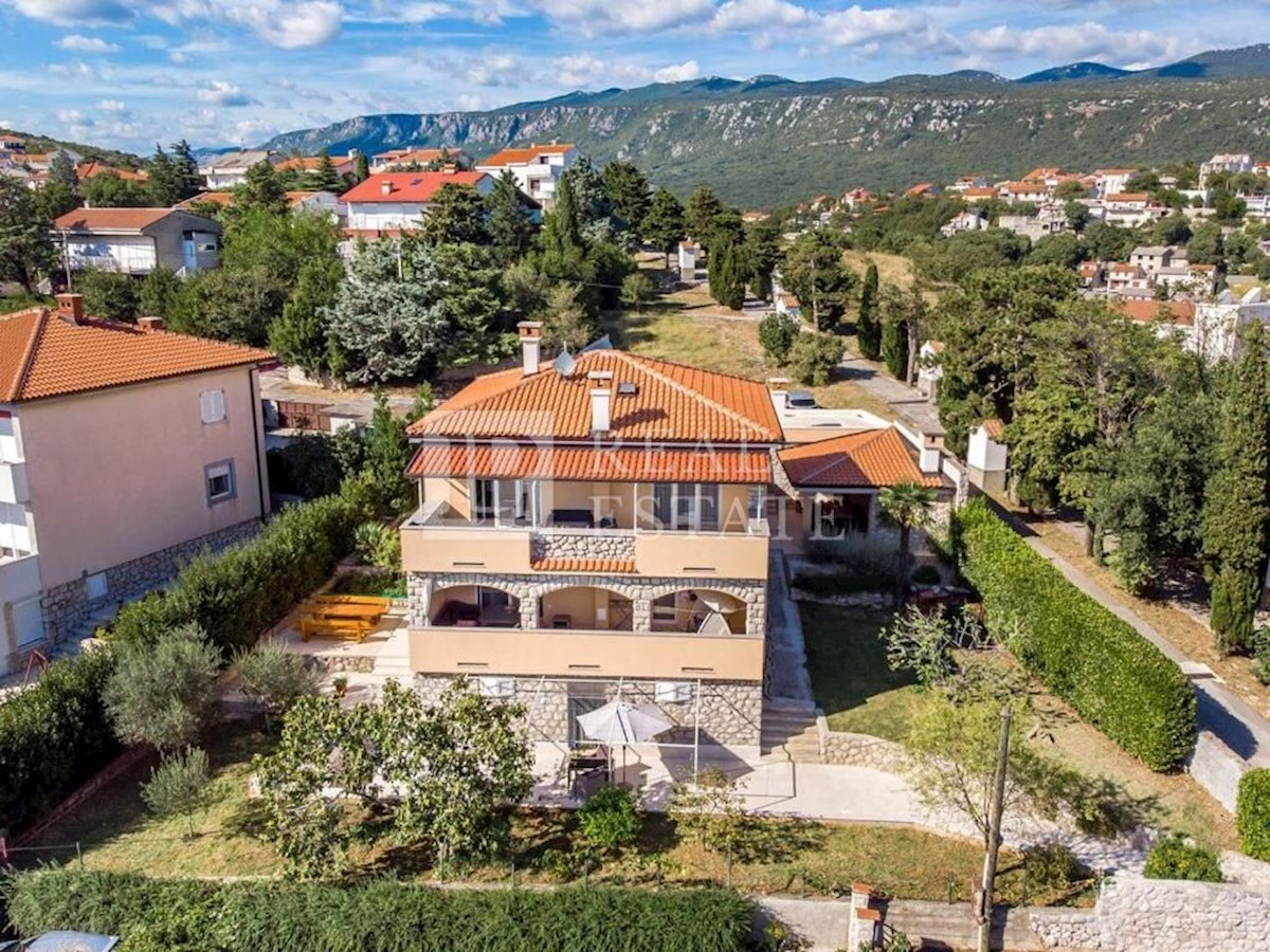 Hiša Naprodaj - PRIMORSKO-GORANSKA Novi Vinodolski