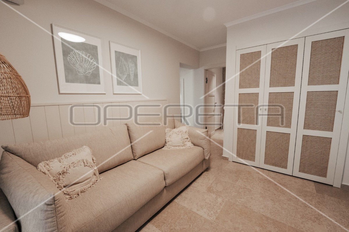 Flat For sale - ZADARSKA UGLJAN