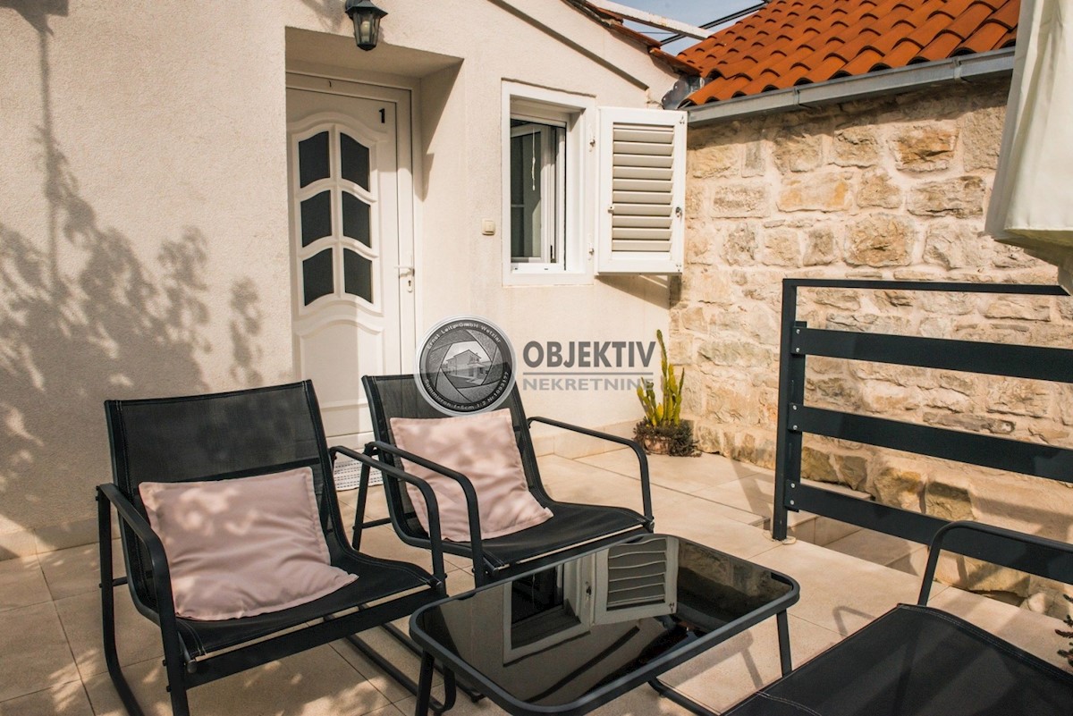 Casa In vendita - SPLITSKO-DALMATINSKA SPLIT