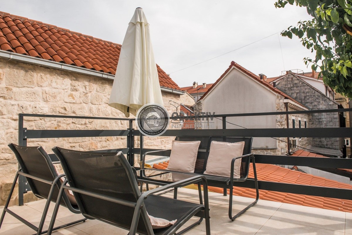 House For sale - SPLITSKO-DALMATINSKA SPLIT