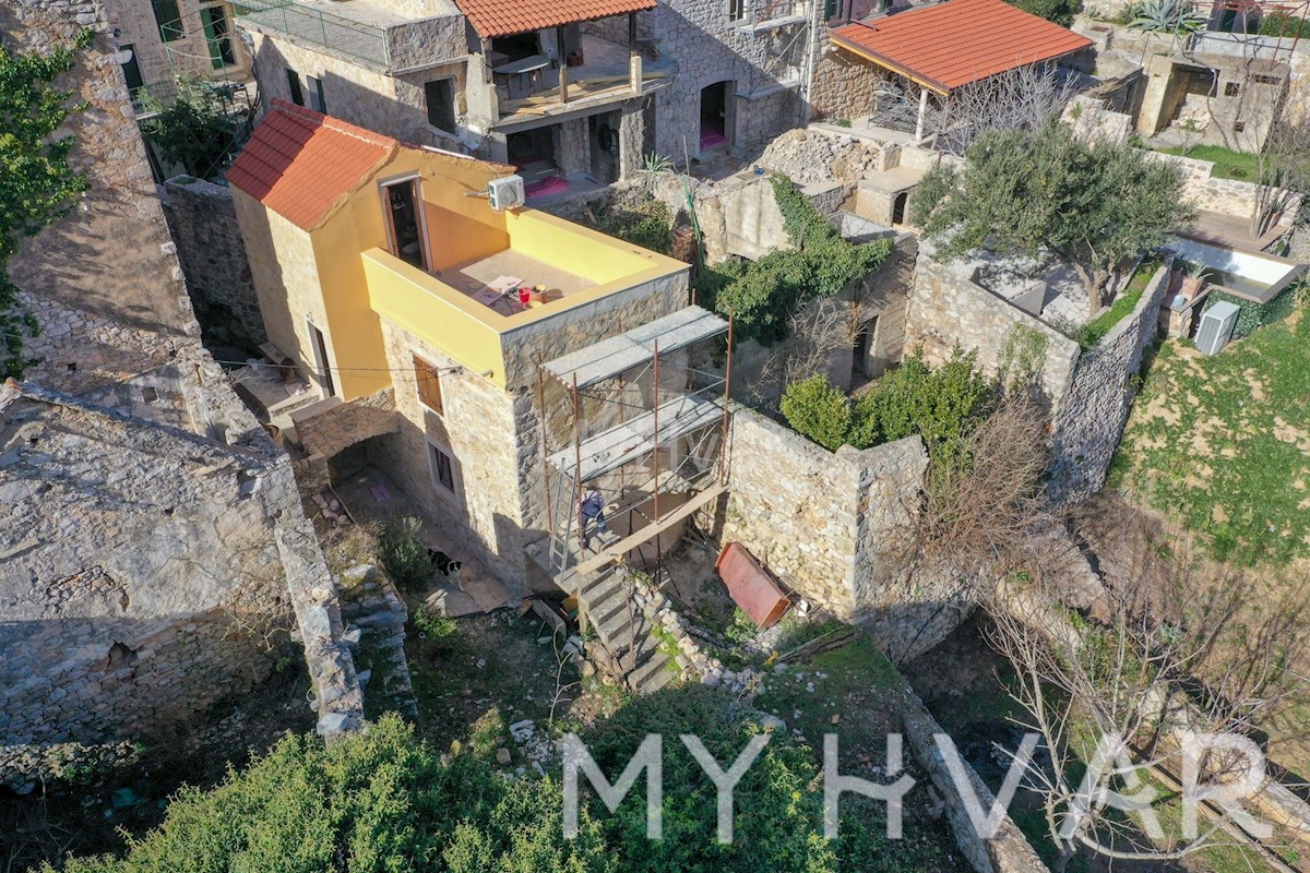 House For sale - SPLITSKO-DALMATINSKA HVAR