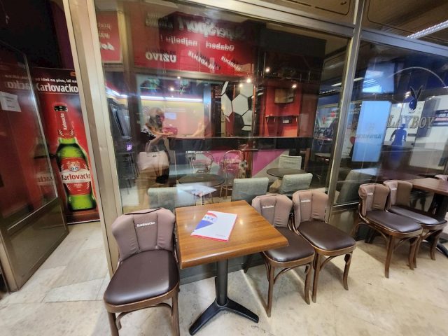 Poslovni prostori za najem 60 m² – Turnić