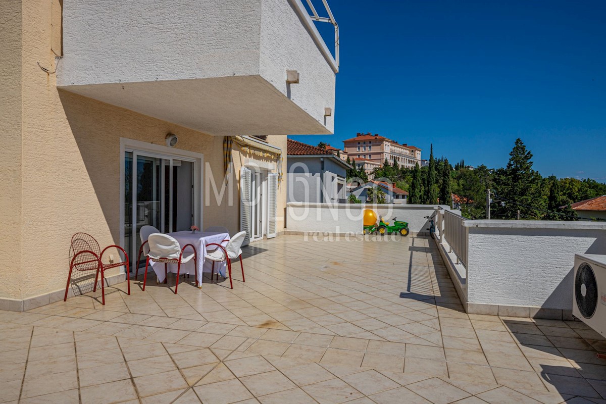 Kuća Na prodaju - PRIMORSKO-GORANSKA CRIKVENICA