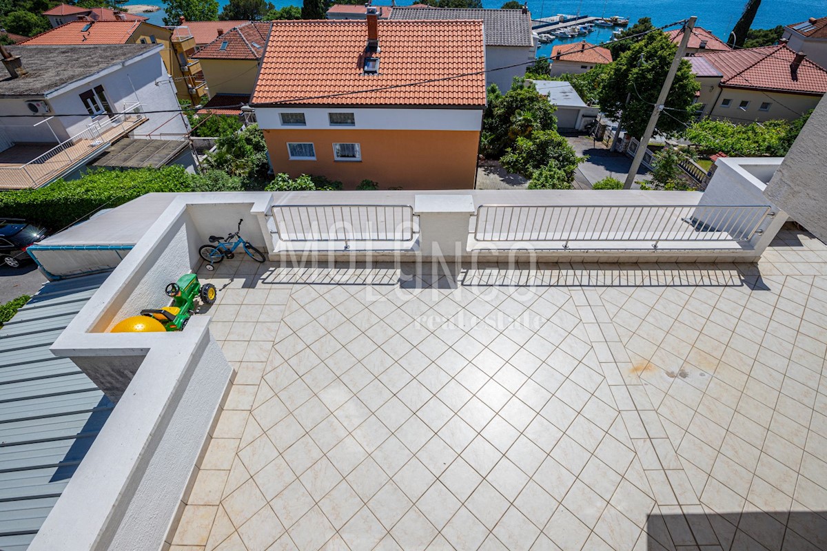 Kuća Na prodaju - PRIMORSKO-GORANSKA CRIKVENICA