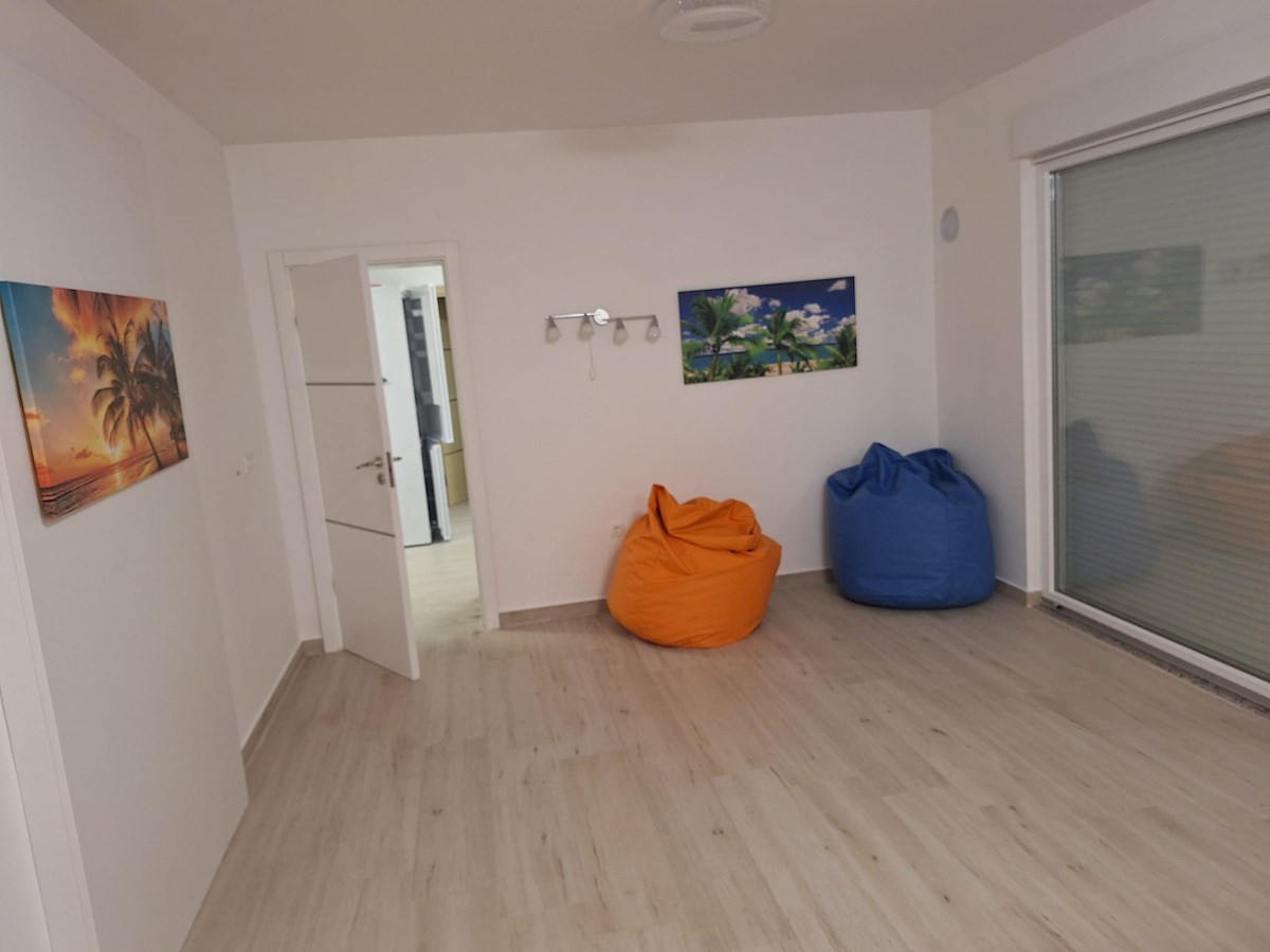 Apartmán Na prodej - ŠIBENSKO-KNINSKA PRIMOŠTEN