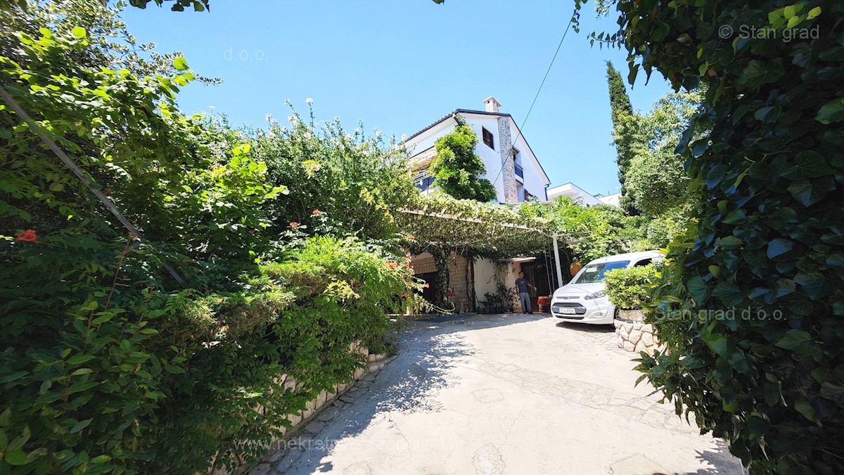 Kuća Na prodaju - PRIMORSKO-GORANSKA CRIKVENICA