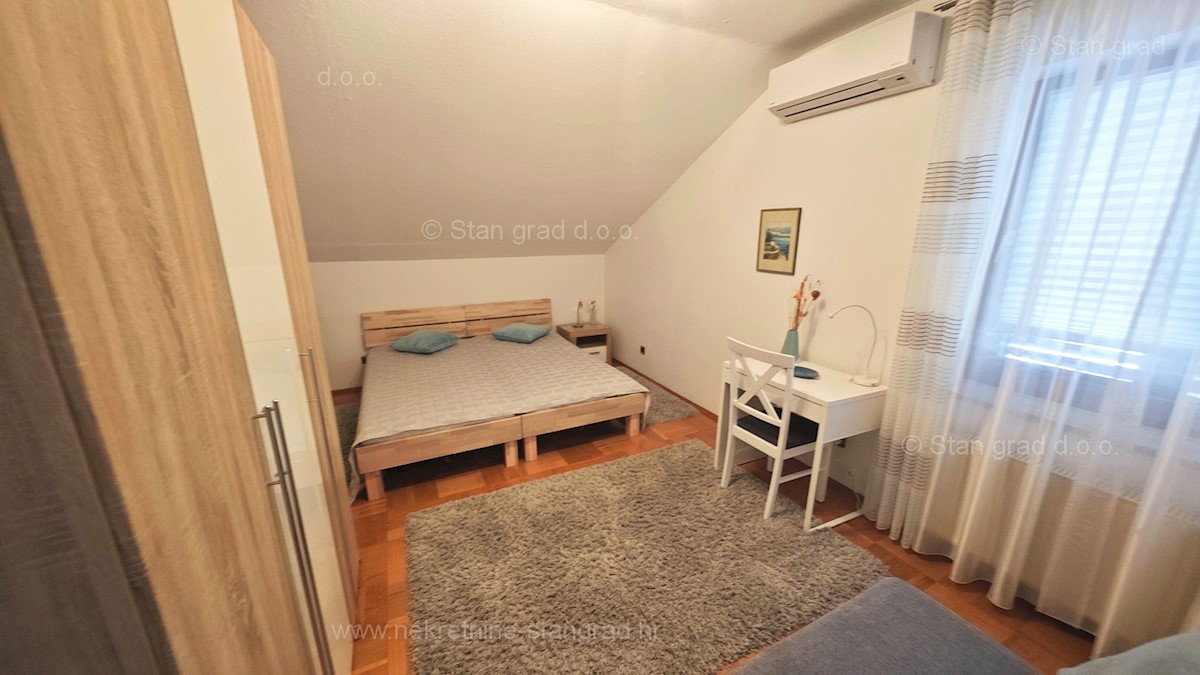 Kuća Na prodaju - PRIMORSKO-GORANSKA CRIKVENICA