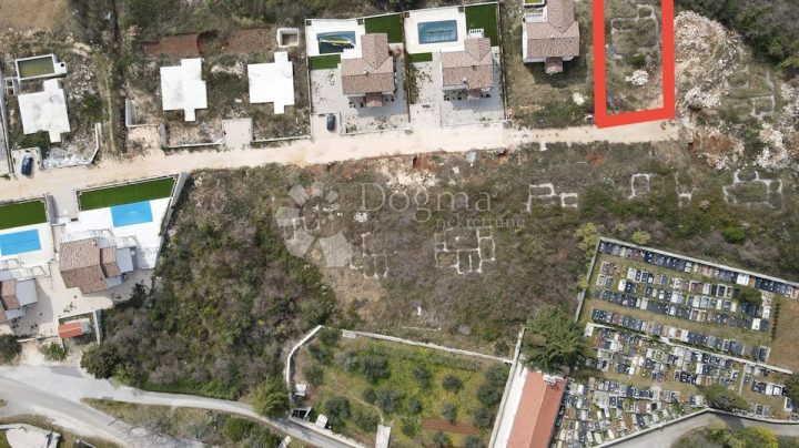 Działka na sprzedaż 616 m² – Labin