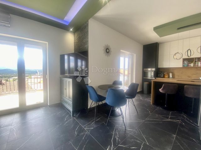 Dům na prodej 240 m² – Viškovo