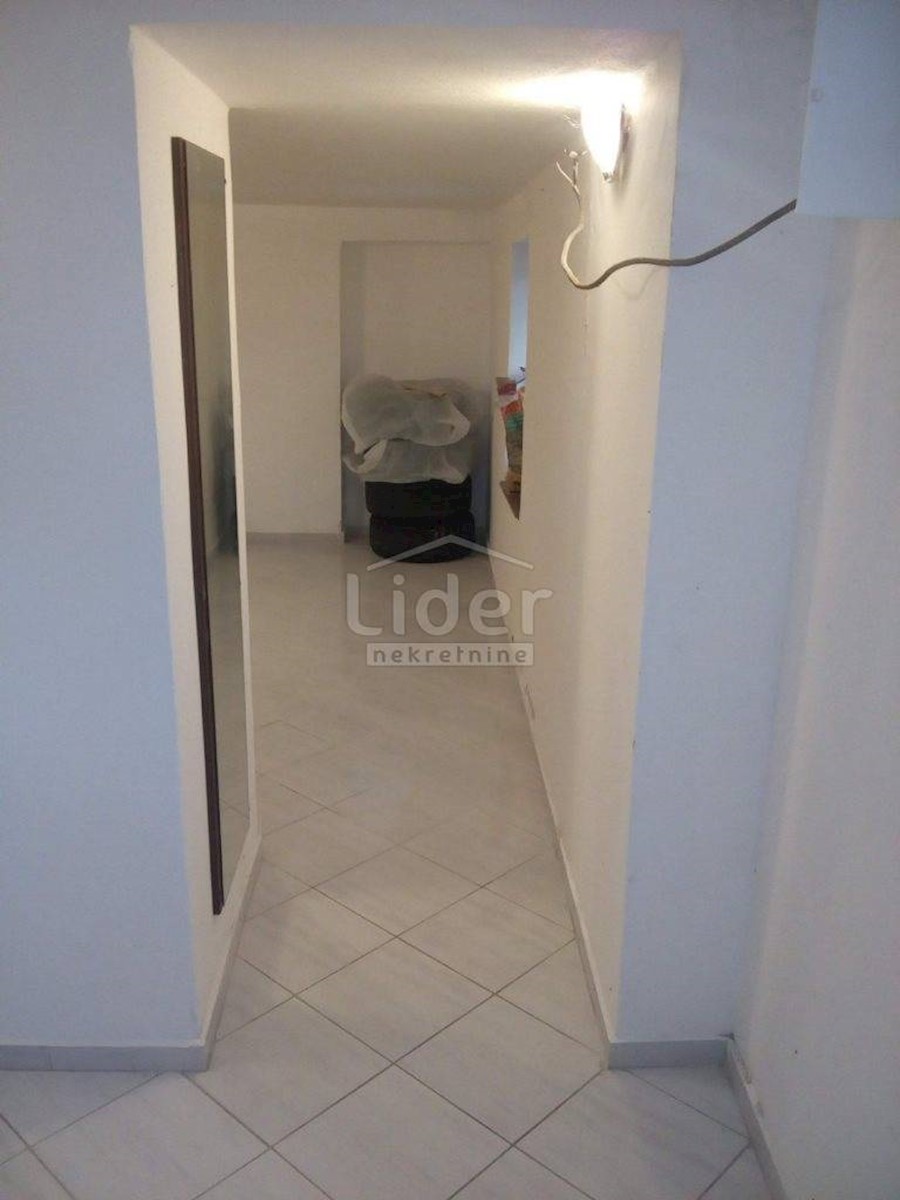 Appartamento In vendita - LIČKO-SENJSKA SENJ