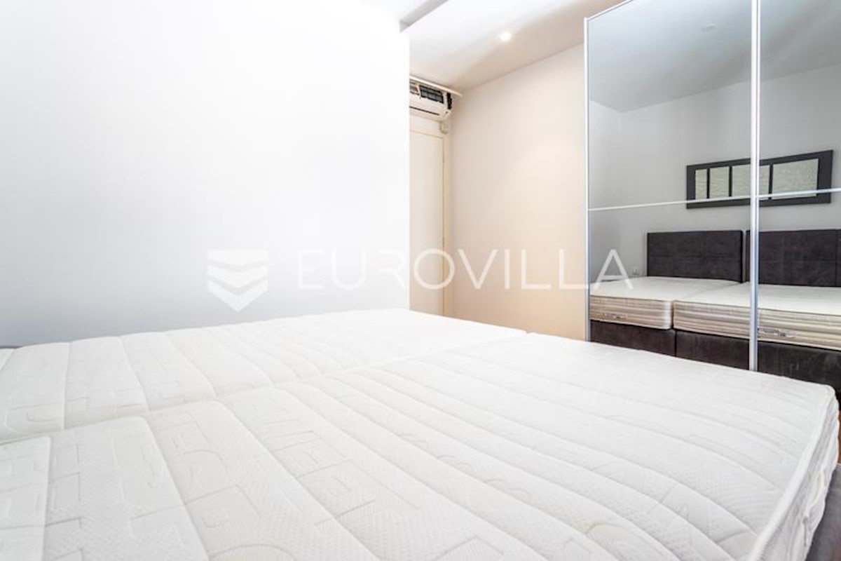 Apartment Zu verkaufen - SPLITSKO-DALMATINSKA HVAR