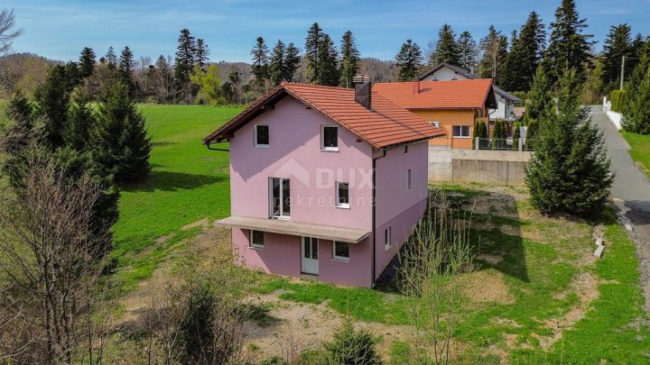 Kuća na prodaju 200 m² – Benkovac Fužinski