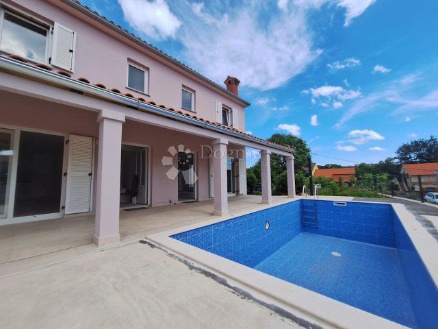 Kuća na prodaju 222 m² – Krk