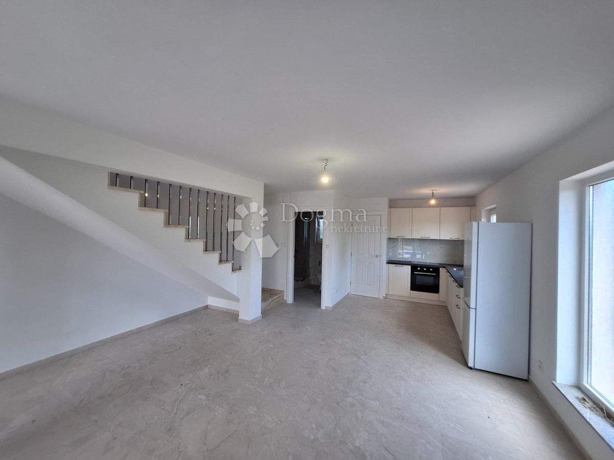 Maison À vendre - Primorsko-goranska Krk - foto 3/17