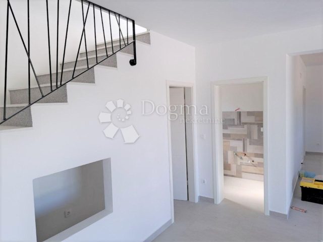 Haus Zu verkaufen - Istarska Labin - foto 5/11