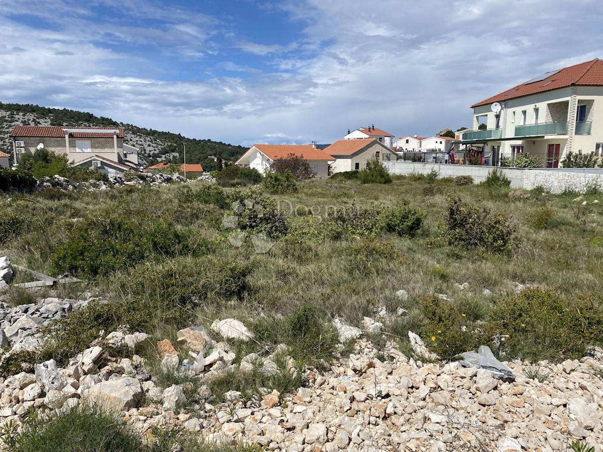 Pozemok Na predaj - ŠIBENSKO-KNINSKA ROGOZNICA