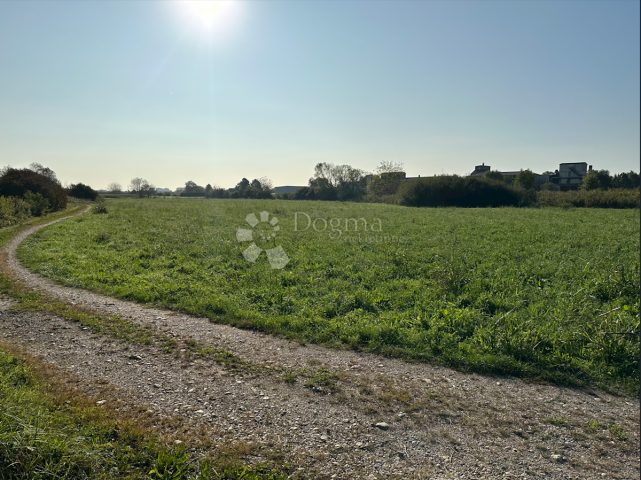 Grundstück Zu verkaufen - Varaždinska Varaždin - foto 2/3