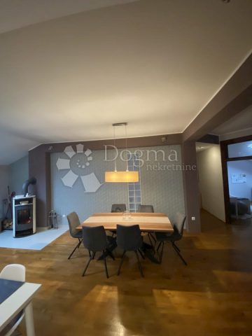 Dom na sprzedaż 440 m² – Jastrebarsko
