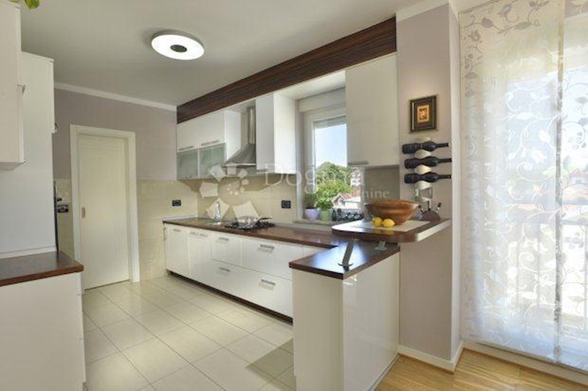 Apartma Na predaj - ZAGREBAČKA DUGO SELO