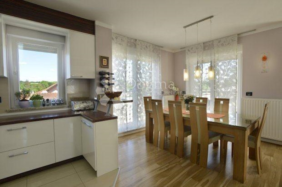 Apartma Na predaj - ZAGREBAČKA DUGO SELO