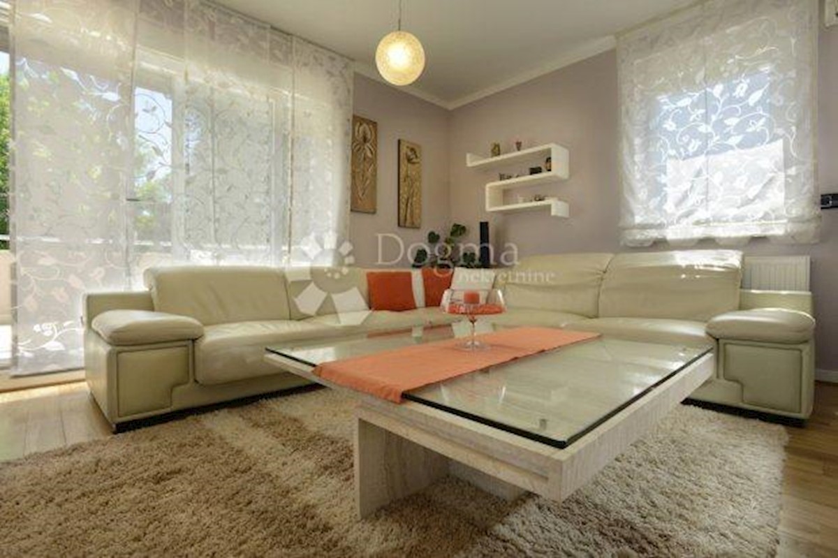 Apartma Na predaj - ZAGREBAČKA DUGO SELO