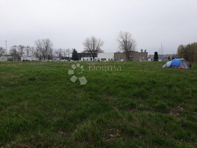 Terrain À vendre - Osječko-baranjska Osijek - foto 5/8